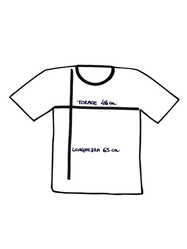 T.Shirt Avvocata con ricamo realizzato a mano di colore rosso ππππΎππππΆπΎ πππππππ, π
πΆπππ πΉππ
π π
πΆπππ!