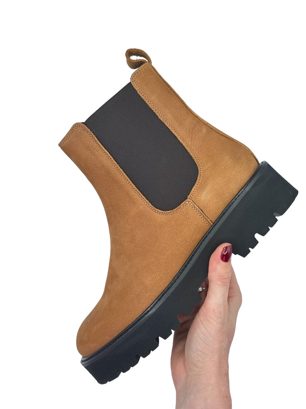 ALMA stivale tronchetto con elastico in nappa longbeach cognac e suola extralight - BEST SELLER