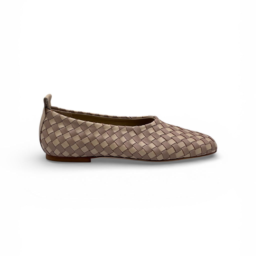 GIO' in nappa intrecciata sabbia malto- New Collection