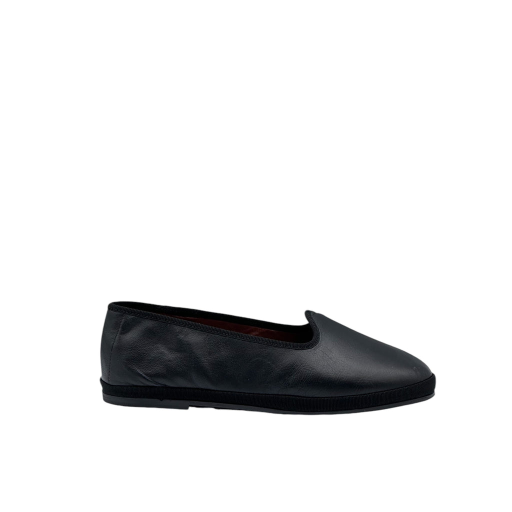 Alberta in pelle nera